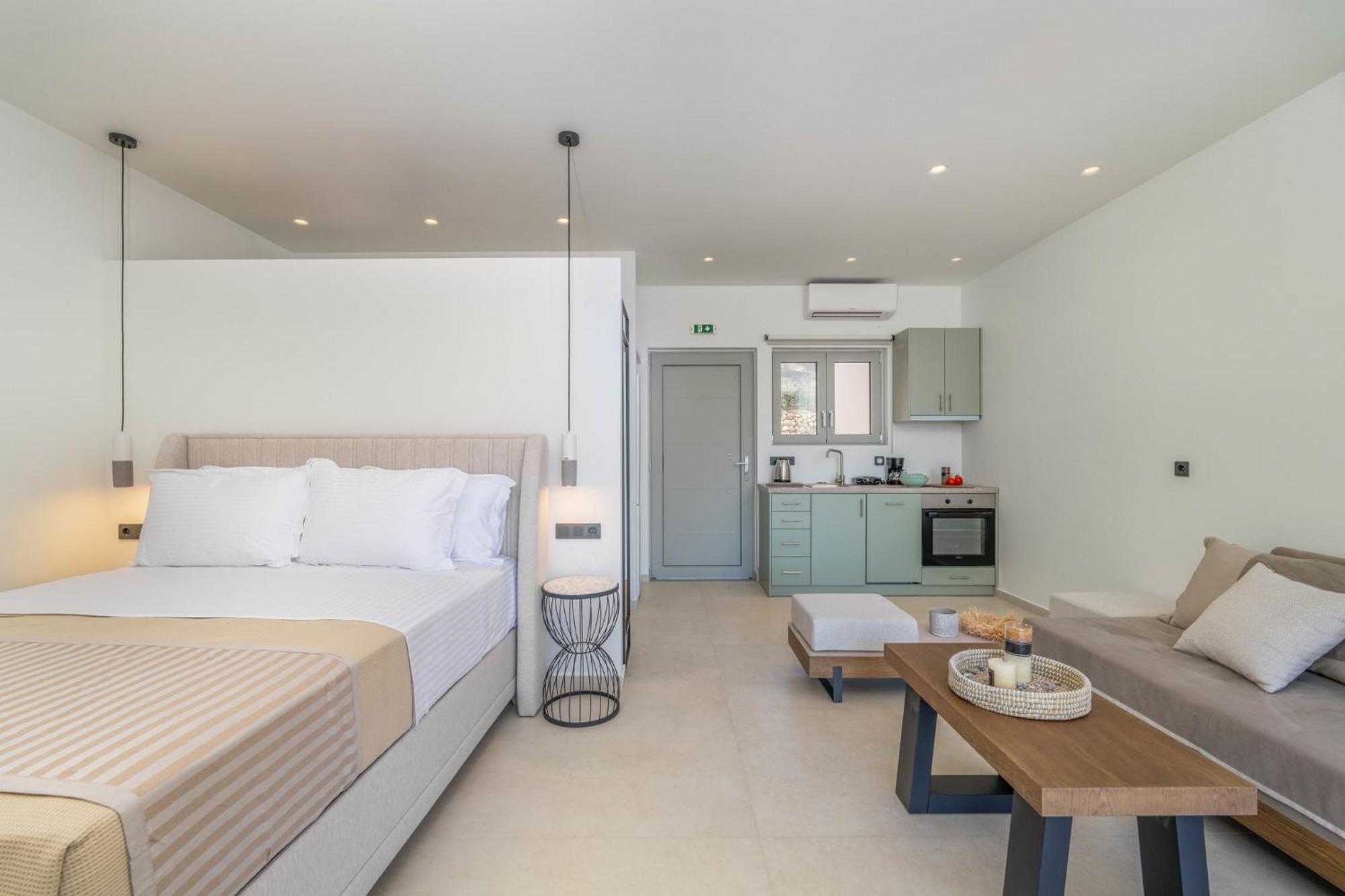 Mellamare Luxury Suites Athánion Zewnętrze zdjęcie