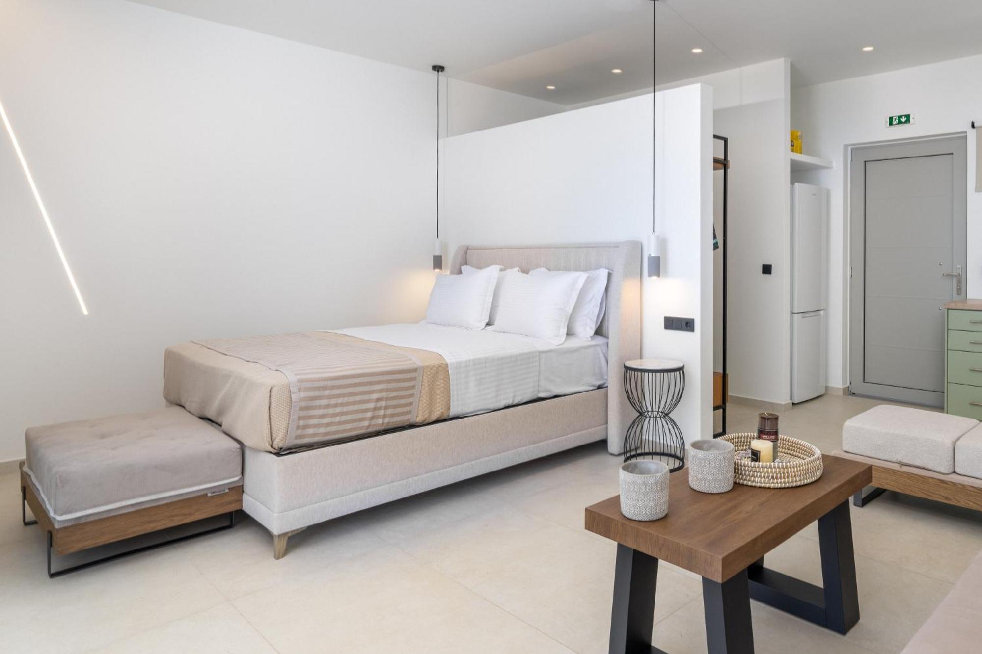 Mellamare Luxury Suites Athánion Zewnętrze zdjęcie