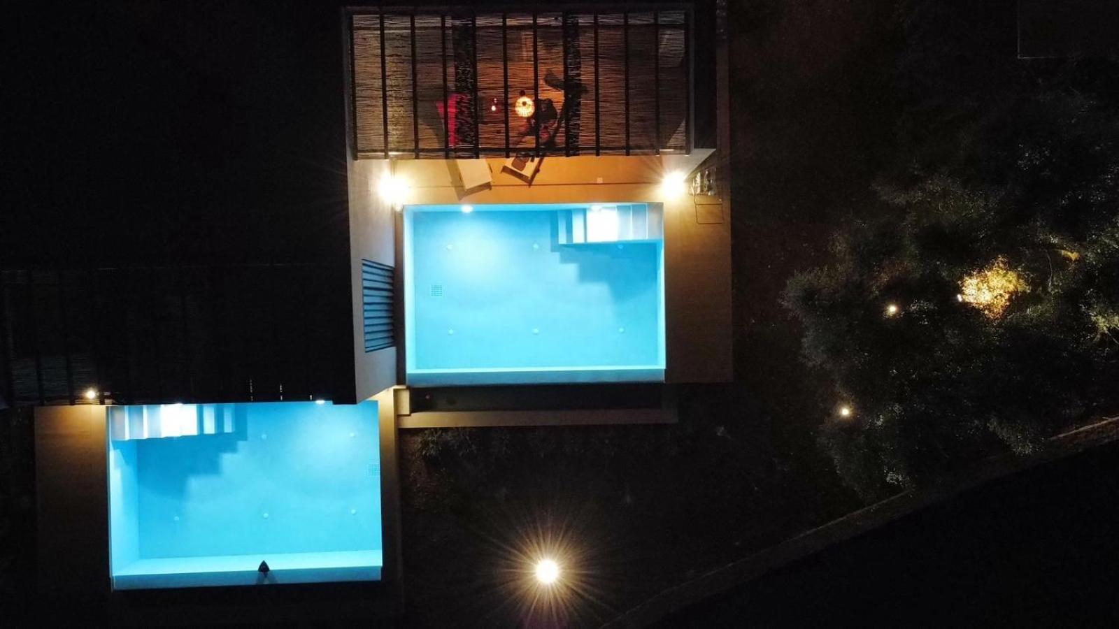 Mellamare Luxury Suites Athánion Zewnętrze zdjęcie